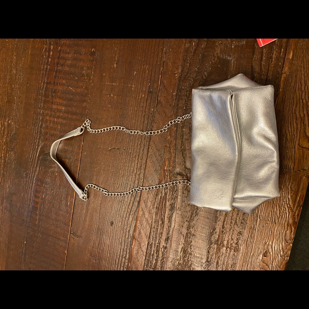 Dynamite crossbody